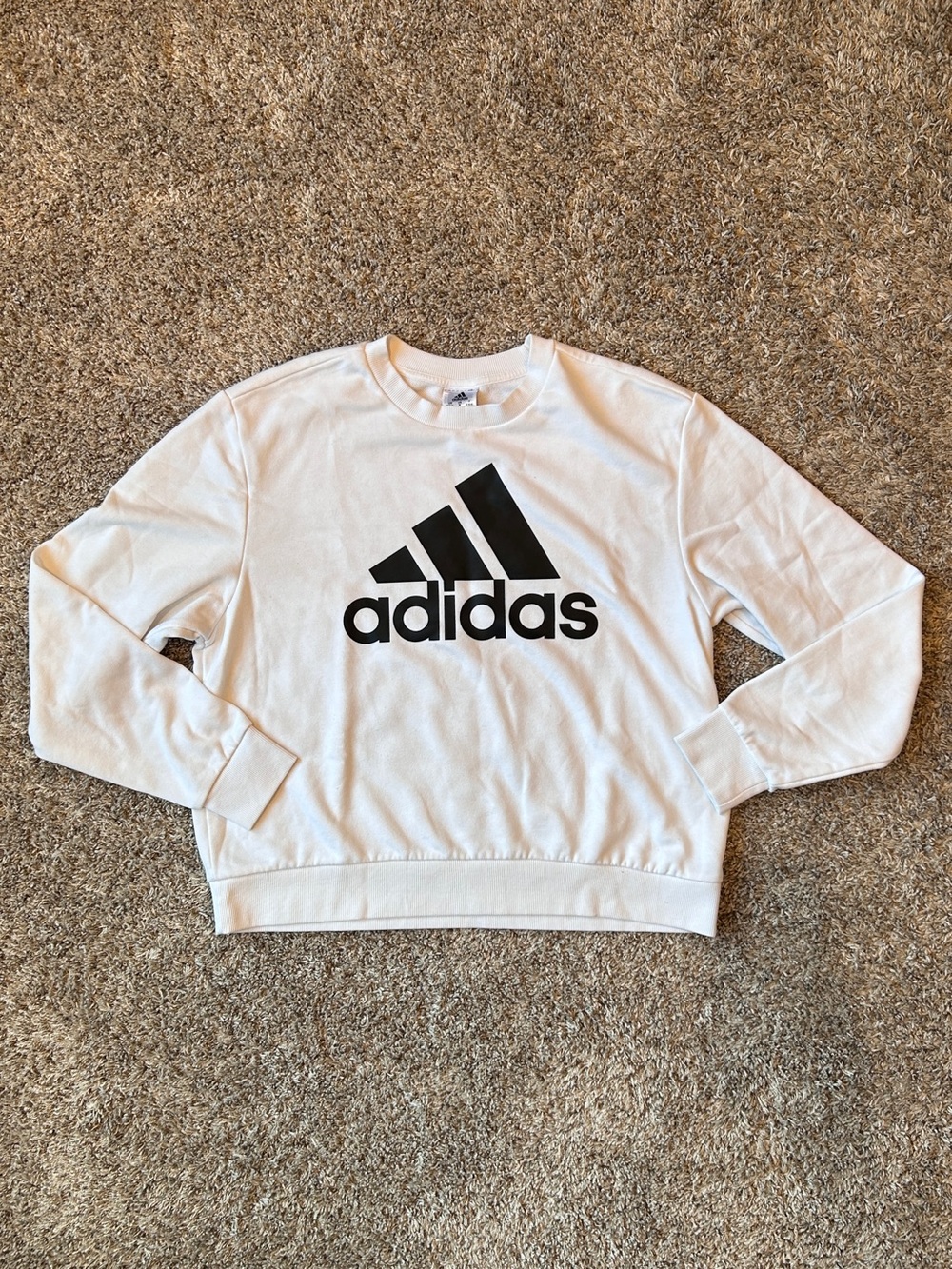 adidas Essentials Logo Loose Sweatshirt